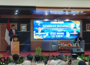 Yusril di Unesa: Hukum Harus Adaptif Hadapi AI dan Gig Economy