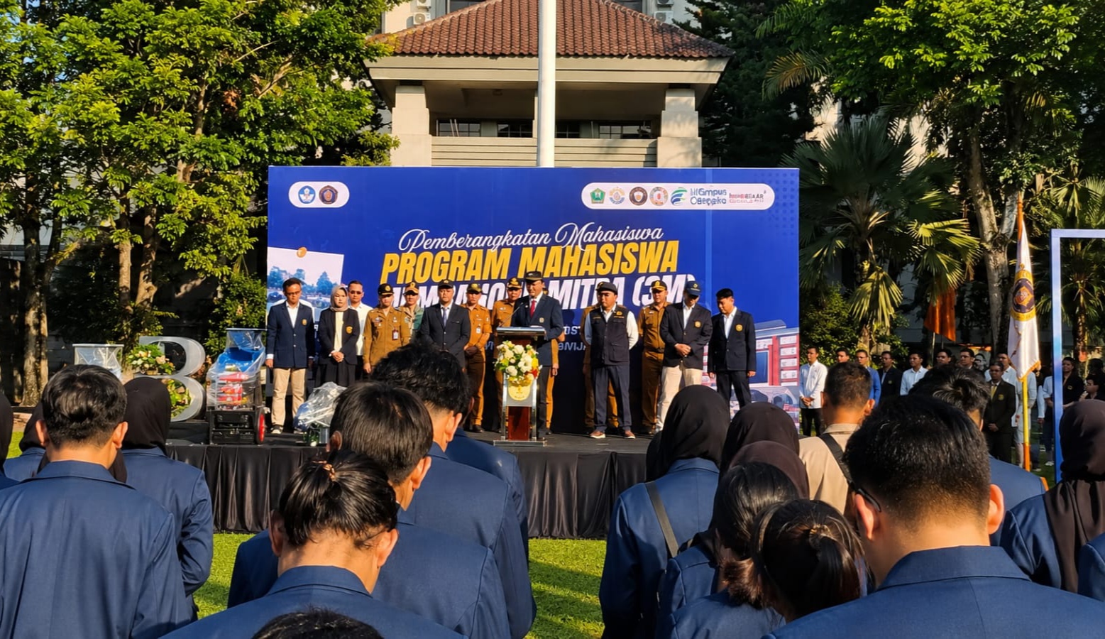 Wali Kota Malang Berangkatkan 856 Mahasiswa UB Bawa Inovasi ke 57 Kelurahan