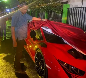 Kejagung Sita Aset Aseng, Lamborghini Aventador Ditemukan Tersembunyi di Gang