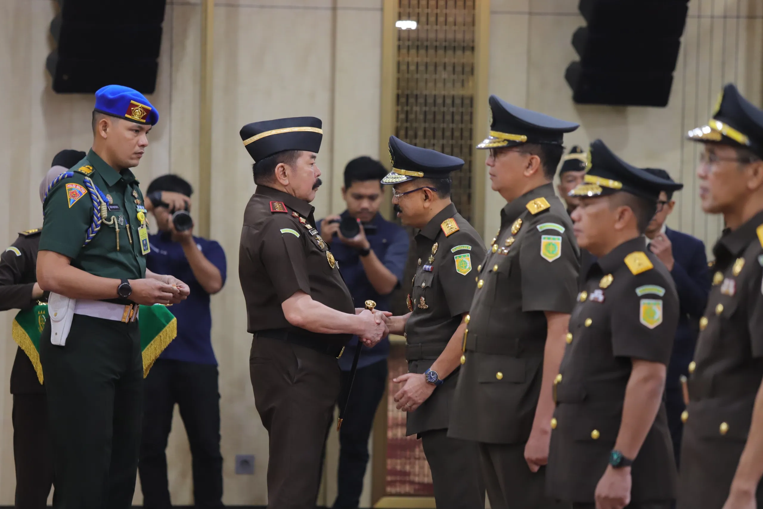 Jaksa Agung Lantik Jampidsus Baru, Kuntadi Langsung Diberi Tugas Khusus