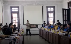 ‎DPRD Kota Malang memastikan aspirasi para sopir angkutan kota (angkot) terkait rencana operasional Trans Jatim Koridor 2 akan diteruskan kepada Pemerintah Provinsi Jawa Timur.