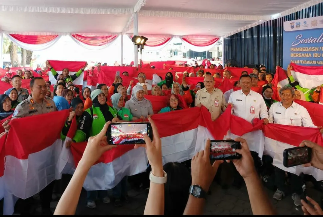 Khofifah Resmikan Pemutihan Pajak Kendaraan di Malang