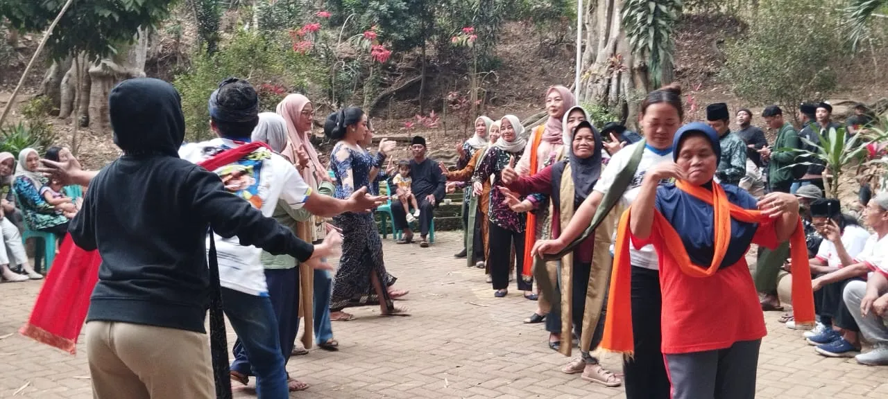 Kades Junrejo Ikut Tayub, Tradisi Leluhur Terus Dilestarikan