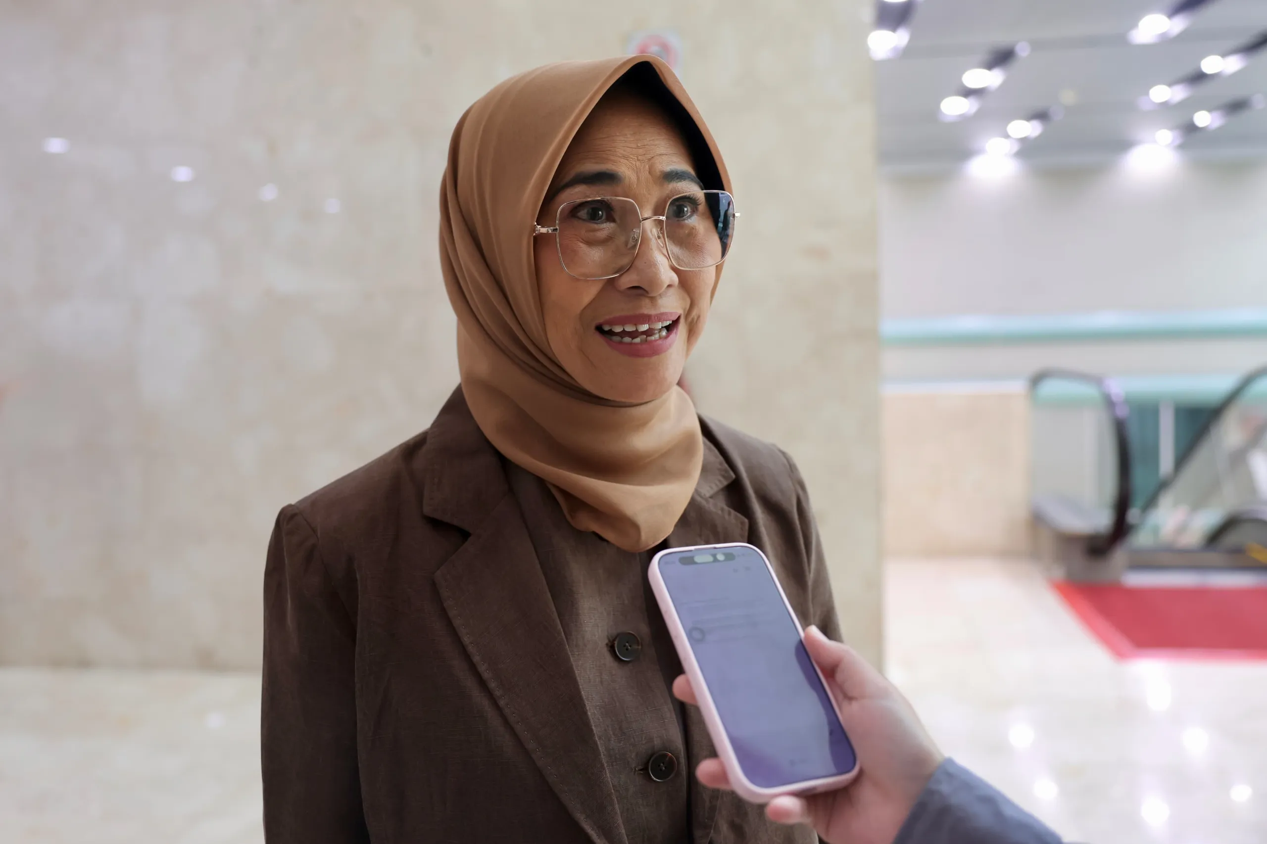 Desil Bansos Tak Akurat, DPR Minta Warga Bisa Sanggah Cepat