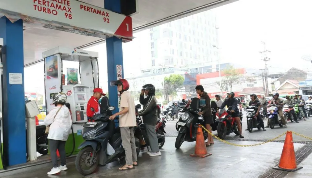 Antrean Pertalite Mengular, Polisi Malang Siapkan Tindakan Jika BBM Ditimbun