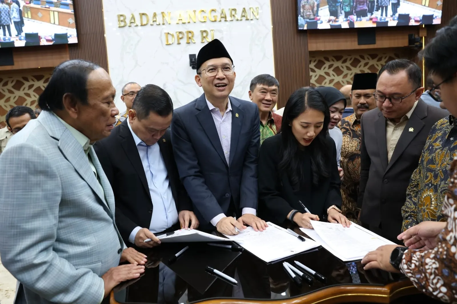 APBN 2027 Disepakati, DPR Soroti Defisit dan Daya Beli Masyarakat