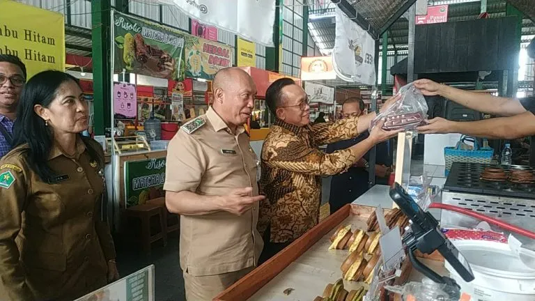 Kemendag Soroti Pasar Tradisional yang Sepi, Pasar Klojen Malang Justru Diserbu Pengunjung