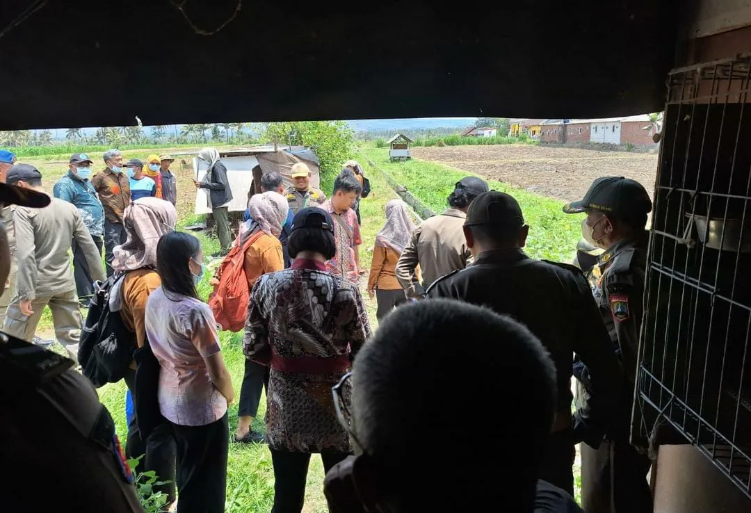Pembongkaran Kandang Anjing Cak Dur di Sumberpucung Ditunda, Istri Pemilik Keberatan